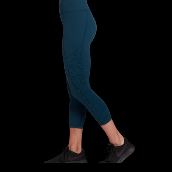 CALIA BY CARRIE UNDERWOOD CORE ESSENTIAL  HIGH RISE  CAPRI LEGGINGS  SZ SM - Picture 6 of 9